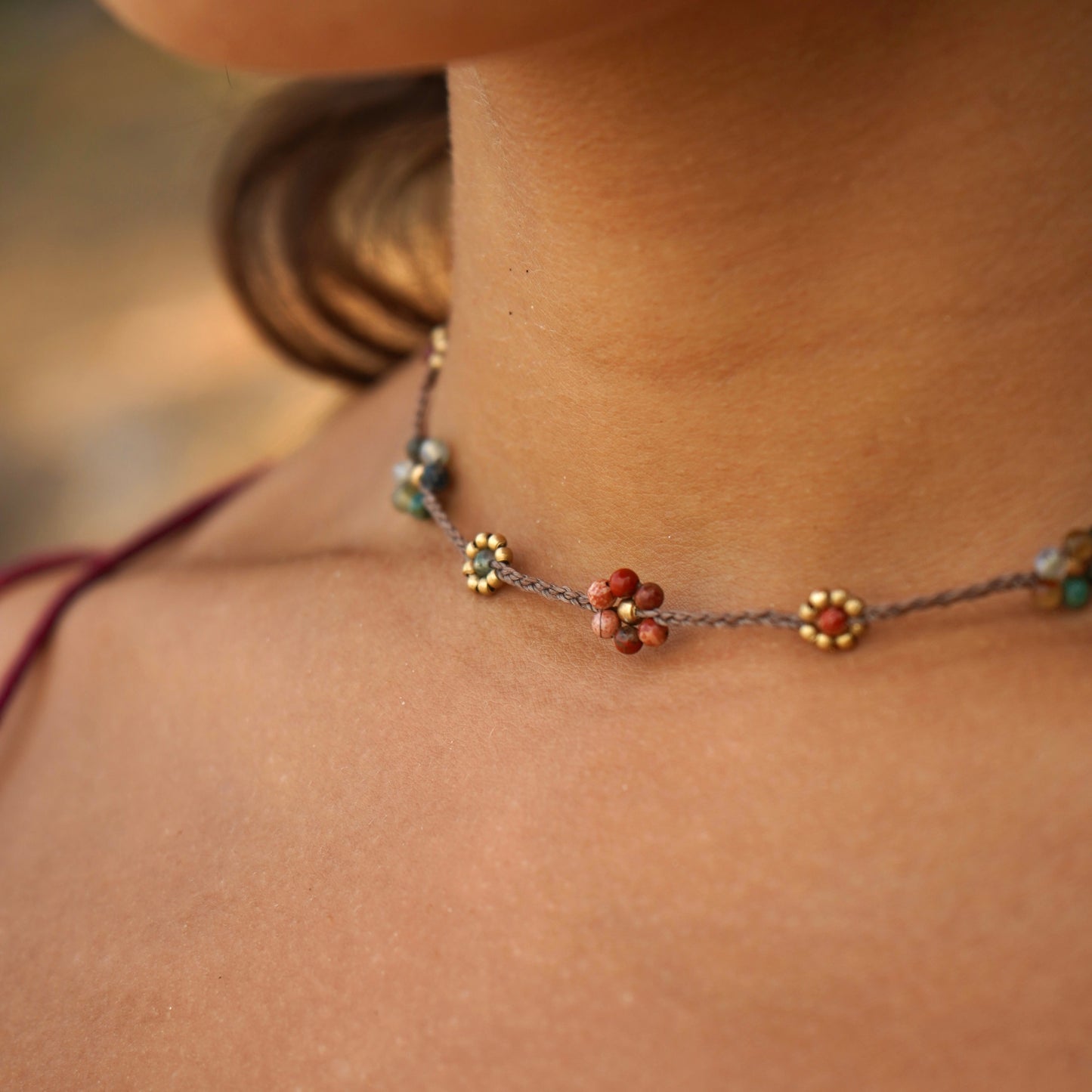 Kette "Pasiona" mit Blumen aus indischem Achat und Jaspis