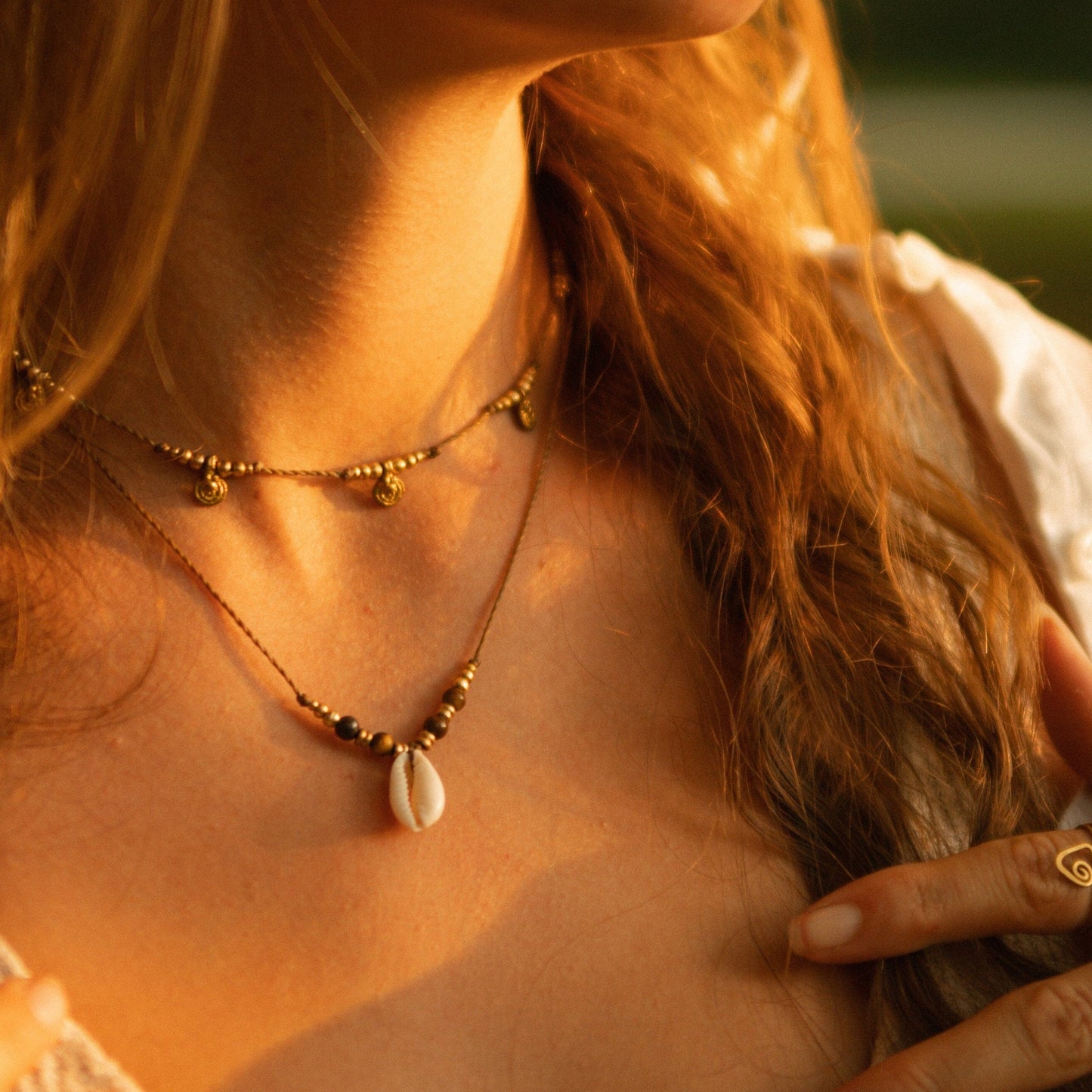 Kette "Murya" mit Muschel und Tigerauge