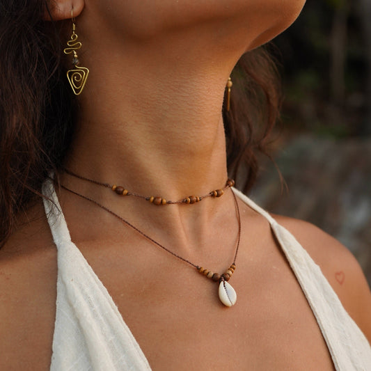 Kette "Vera" mit Holz und Muschel