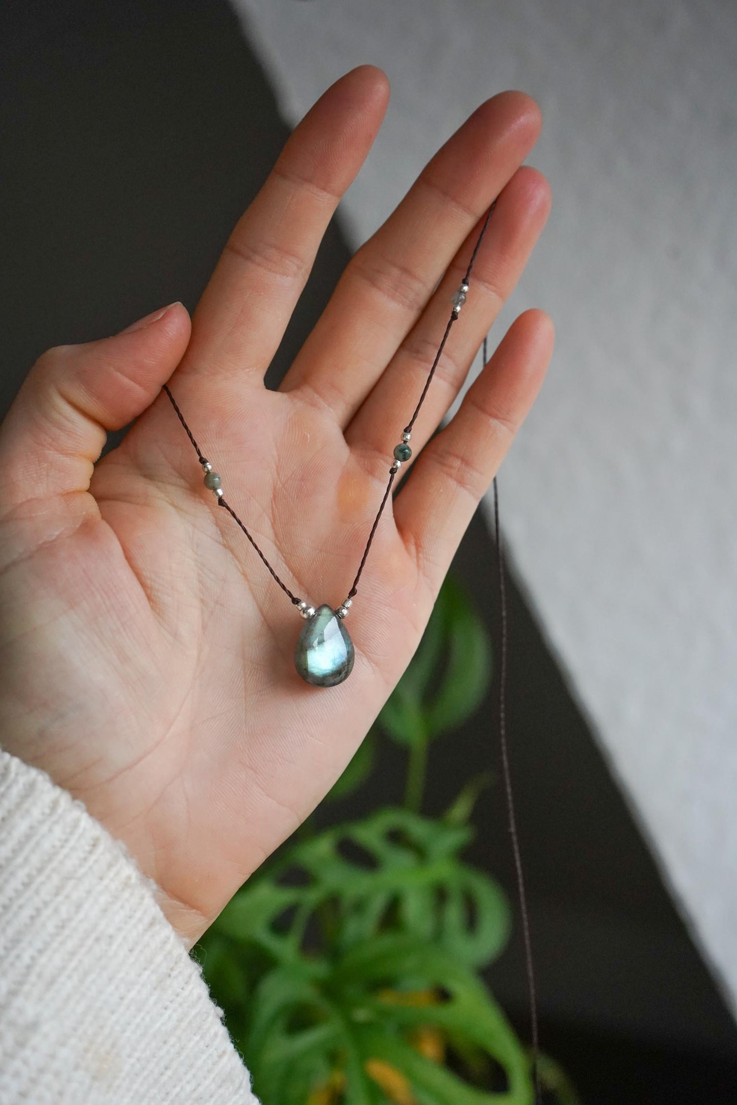 Kette "Silvana" mit Labradorit und indischem Achat