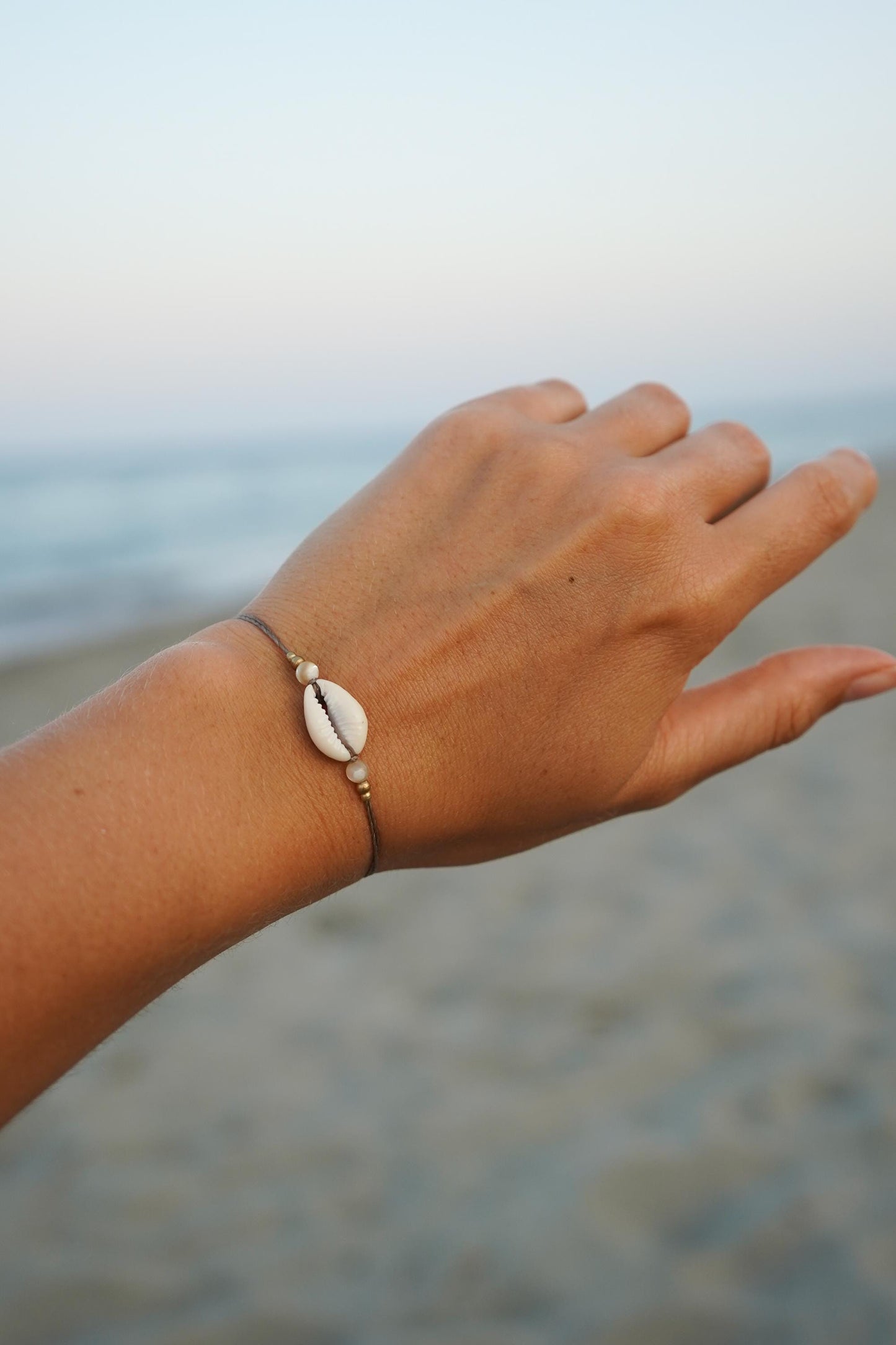 Armband "Māori" mit Kauri und Perlmutt