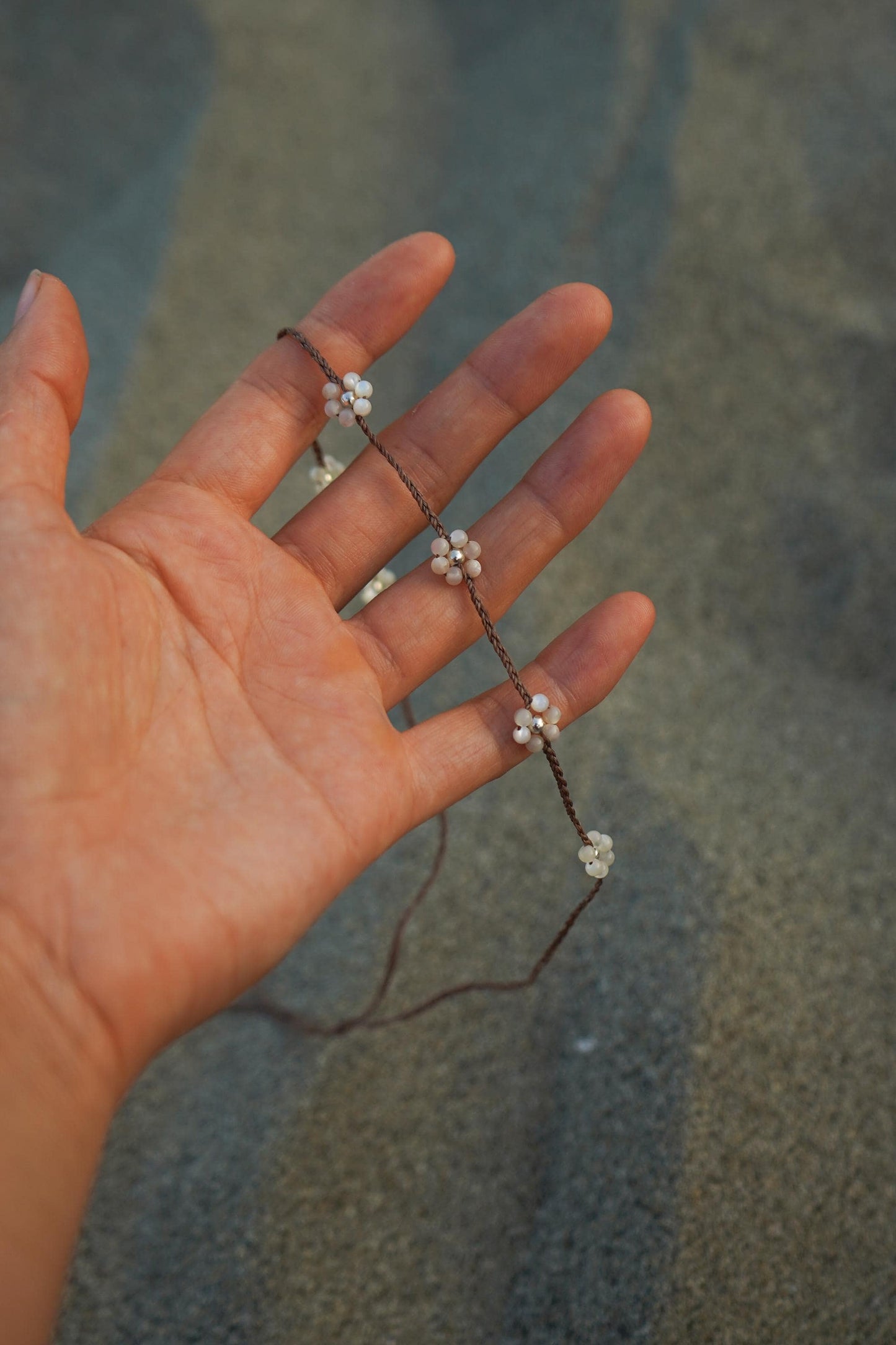 Kette "Salya" Blumen aus Perlmutt (Silber)