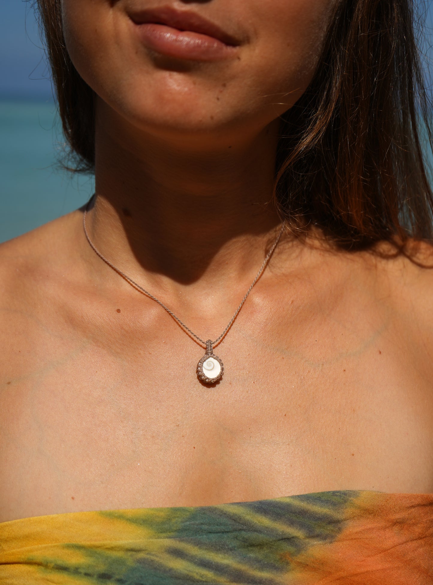 Kette "Orion" mit Operculum (Shivas eye)