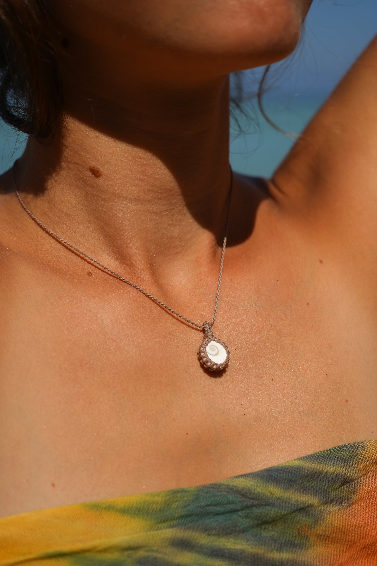 Kette "Orion" mit Operculum (Shivas eye)
