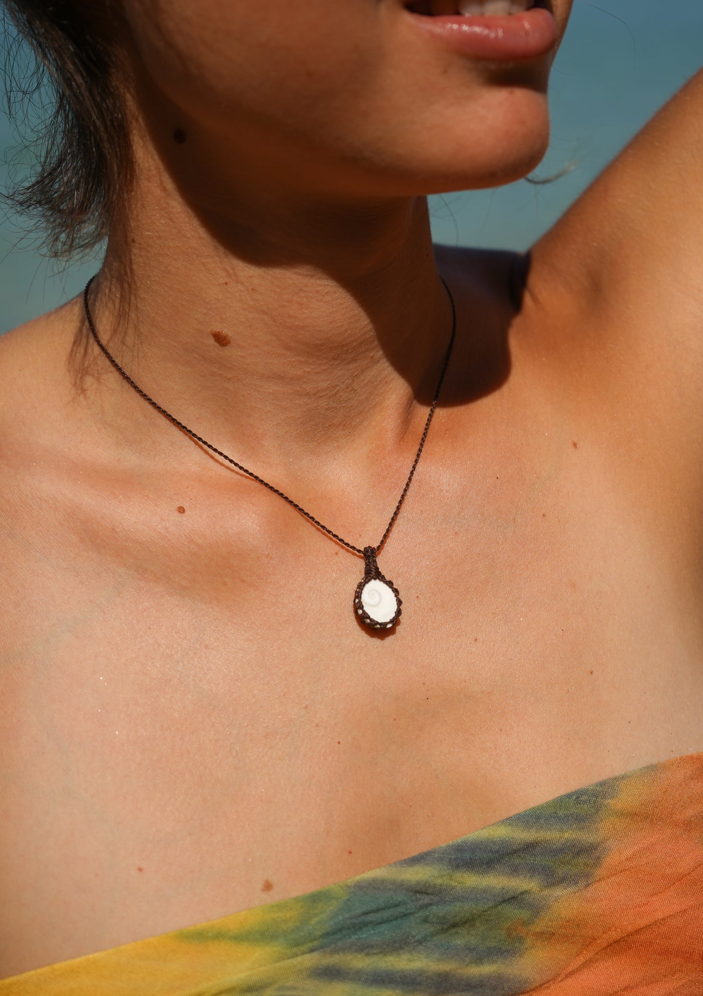 Kette "Olena" mit Operculum (Shivas eye)