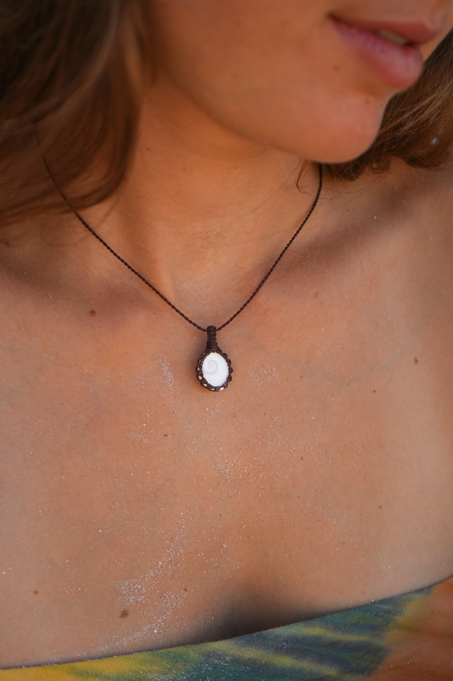 Kette "Olena" mit Operculum (Shivas eye)