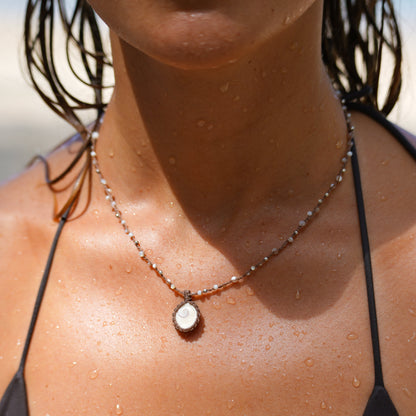 Kette 'Lorena' (Silber) mit Operculi und Perlmutt