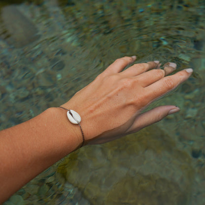 Armband “Nalani" mit Kauri Muschel