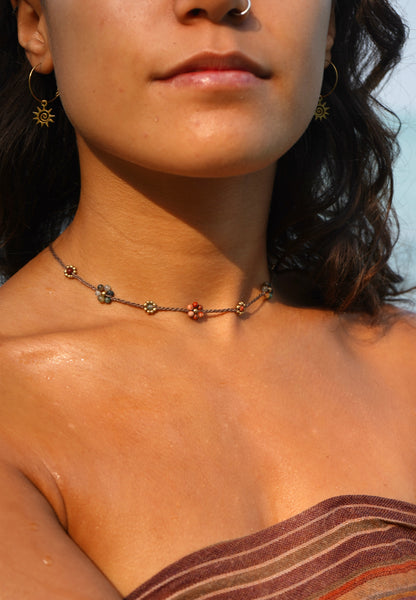 Kette "Pasiona" mit Blumen aus indischem Achat und Jaspis