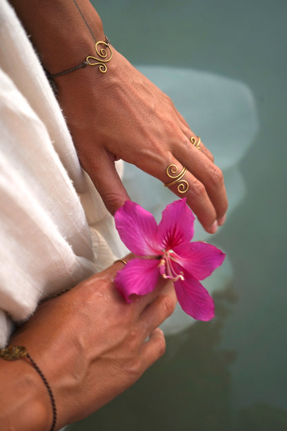 Armband “Buna" mit Spirale handgemacht