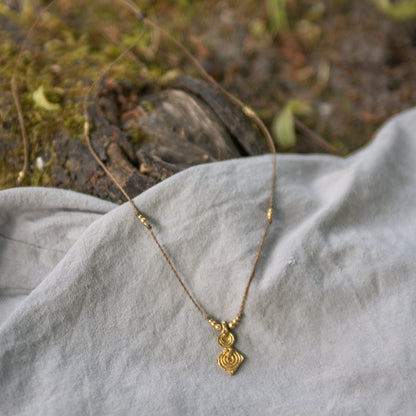"Marya" necklace with brass pendant
