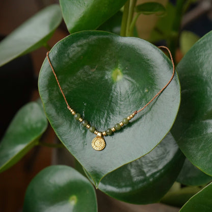 Kette "Viona" mit grüner Jade und Sonne