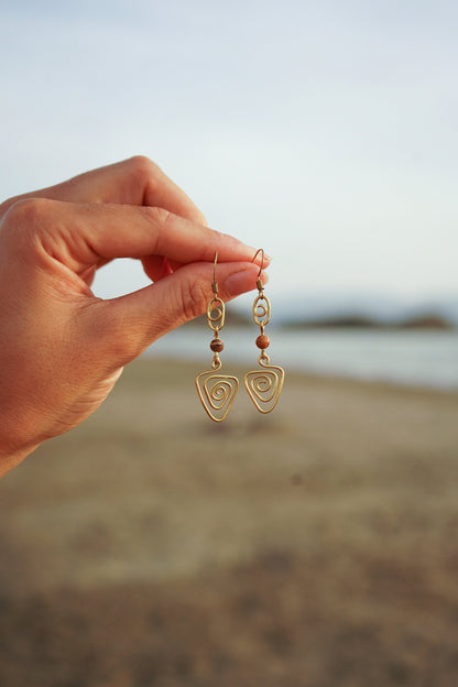 Ohrringe "Selyna" dynamisch mit Jaspis