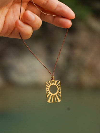 Kette "Solena" mit Sonnen Anhänger