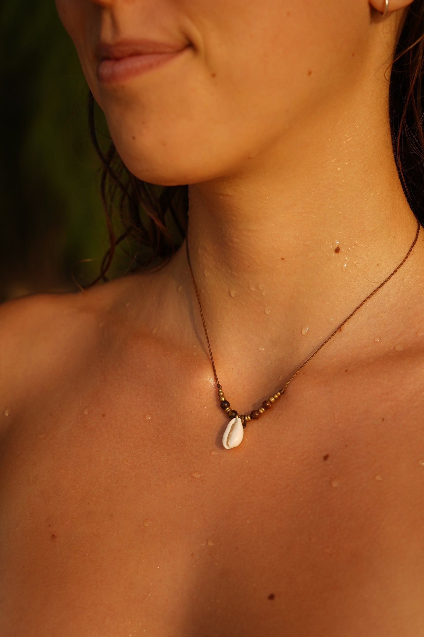 Kette "Murya" mit Muschel und Tigerauge