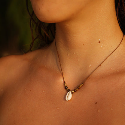Kette "Murya" mit Muschel und Tigerauge