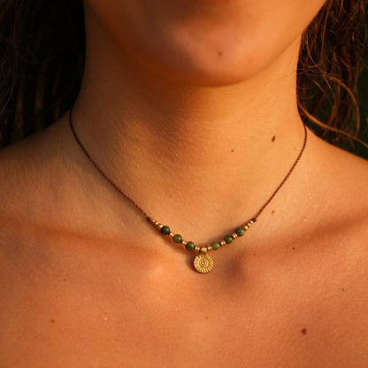 Kette "Viona" mit grüner Jade und Sonne