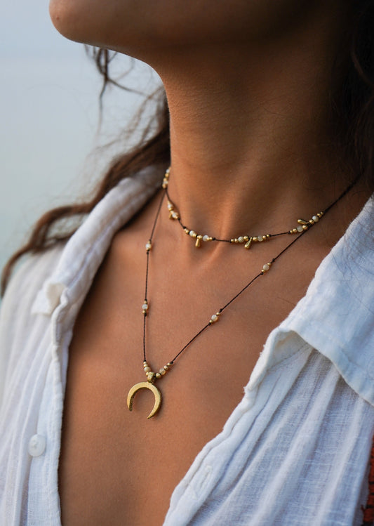 Kette "Arïa" mit Perlmutt und Mond (Layer)