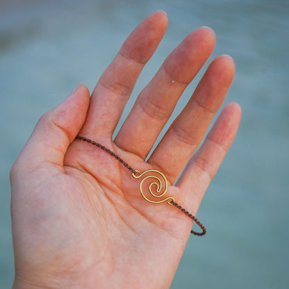 Armband “Oselia" mit Welle handgemacht