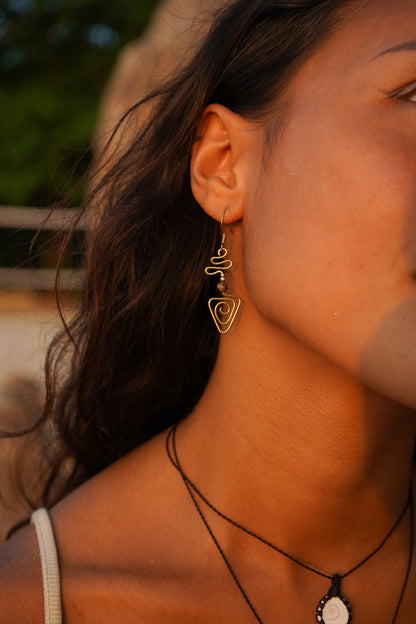 Ohrringe "Alyna" mit Jaspis und Spirale