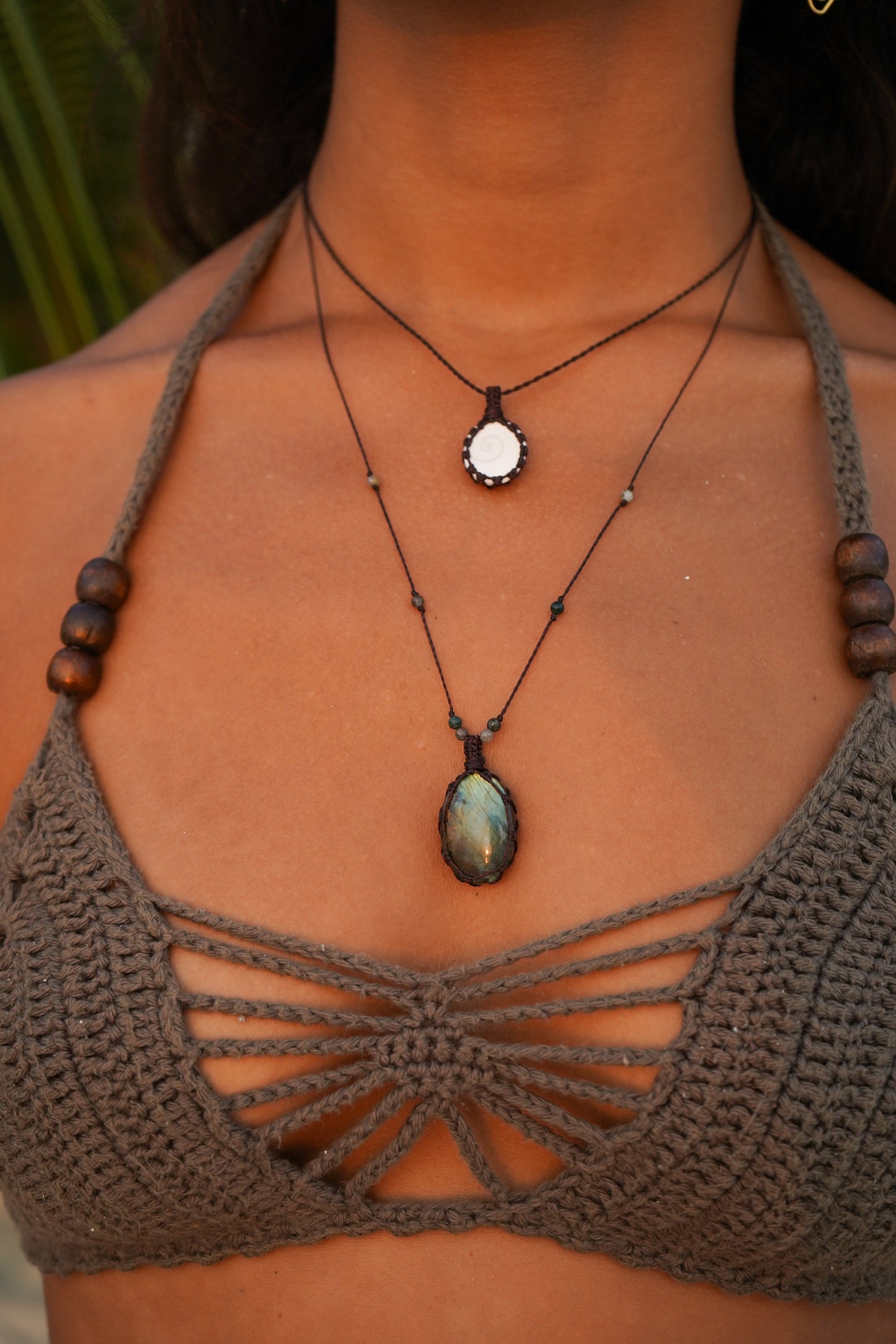Kette "Lucía" mit Labradorit und Makramee
