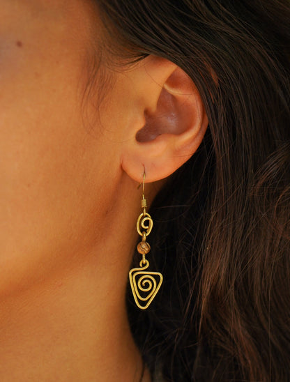 Ohrringe "Selyna" dynamisch mit Jaspis