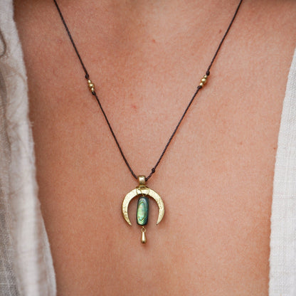 Kette "Liana" mit Perlmutt und Mond