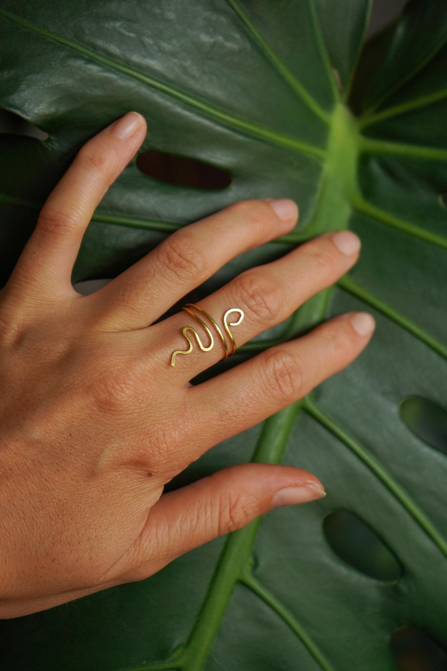 Ring "Snavia" filigrane Schlange