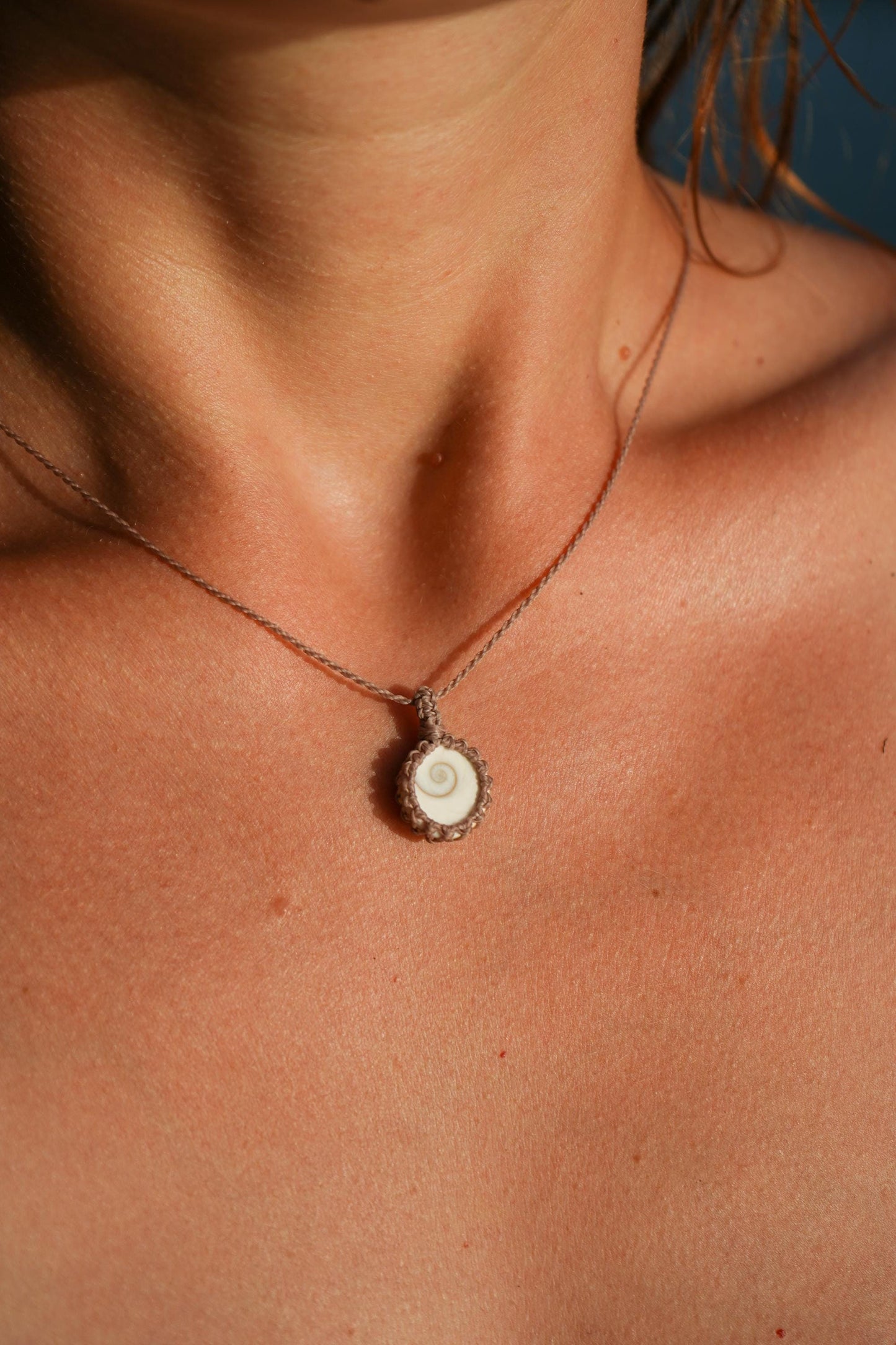 Kette "Orion" mit Operculum (Shivas eye)