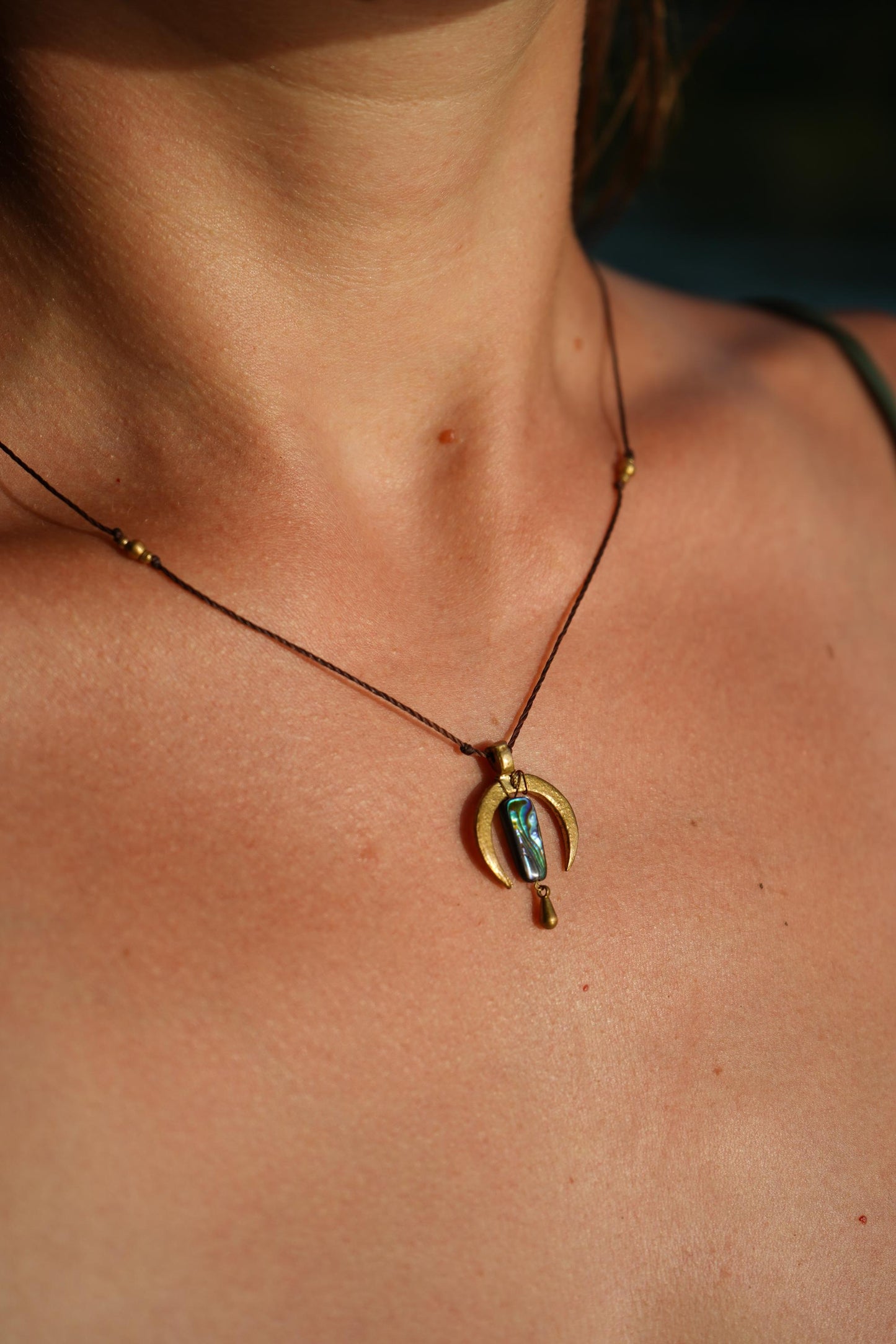 Kette "Liana" mit Perlmutt und Mond