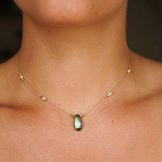 Kette "Larina" mit Labradorit Anhänger