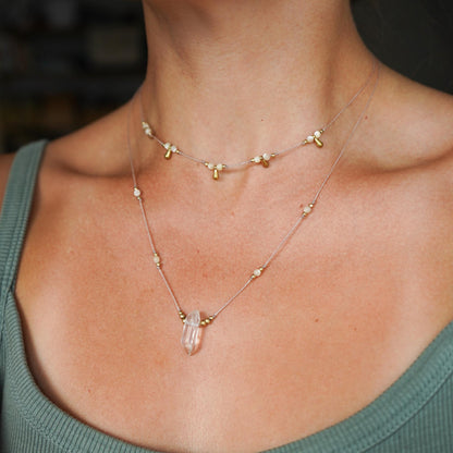 Kette "Lorina" mit Bergkristall und Perlmutt