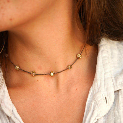 Kette "Flora" mit Blumen und Perlmutt