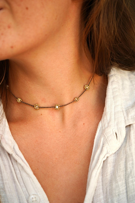 Kette "Flora" mit Blumen und Perlmutt
