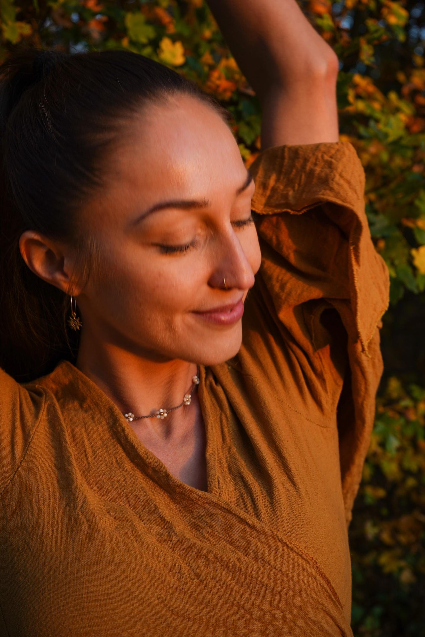 Kette "Freya" mit Blumen und Perlmutt