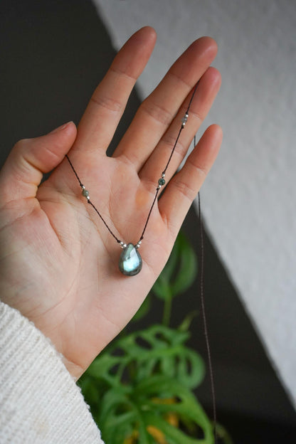 Kette "Silvana" mit Labradorit und indischem Achat