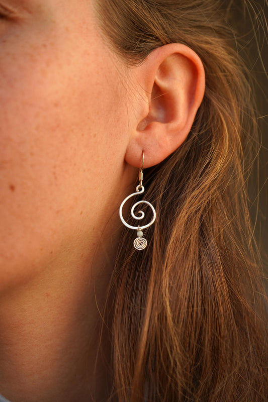 Ohrringe "Oleana" mit Aventurin und Spirale