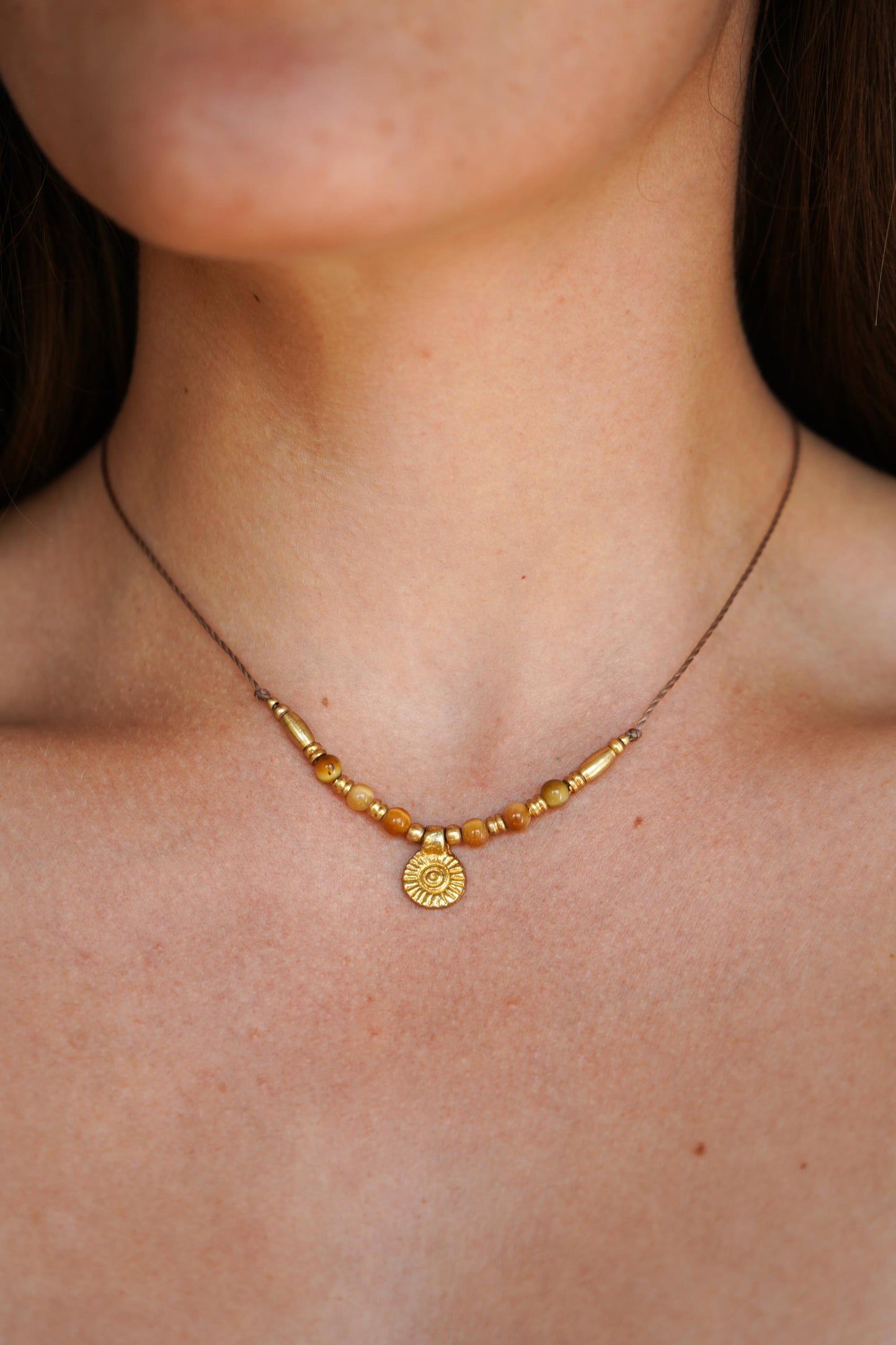 Kette "Manila" mit Edelstein und Sonne