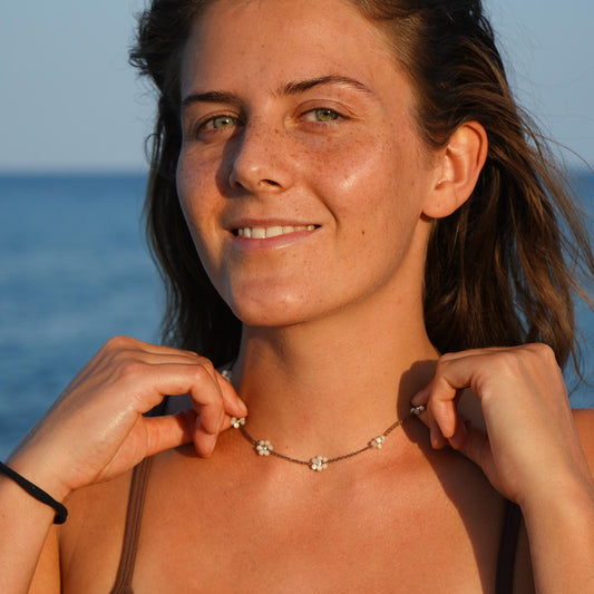 Kette "Salya" Blumen aus Perlmutt (Silber)