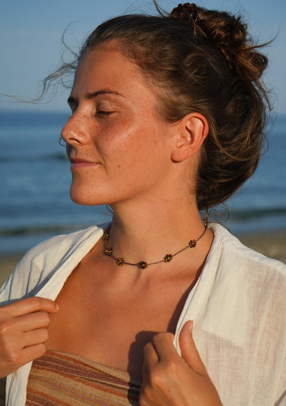 Kette "Taria" mit Blumen aus Tigerauge