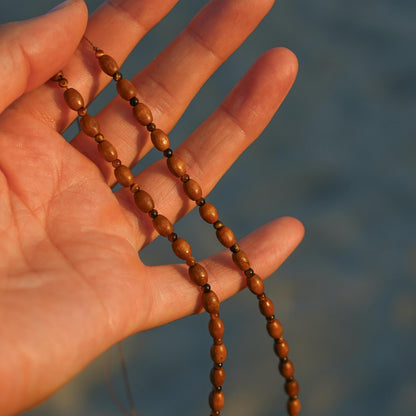 Kette "Solua" aus Holz und Edelstein